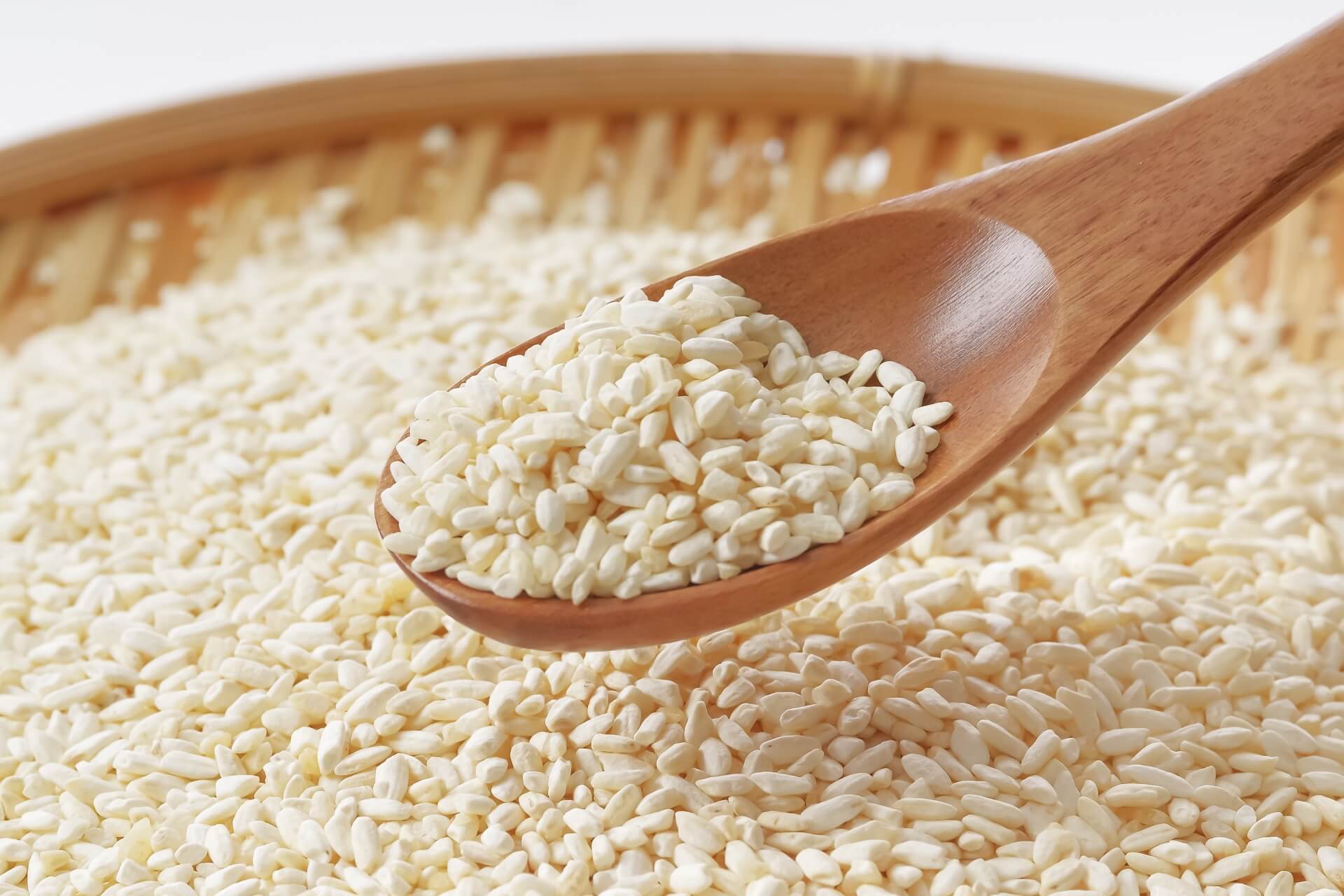 米麹が引き出す麹の甘みが生きる無添加味噌の種類と味わいの違い